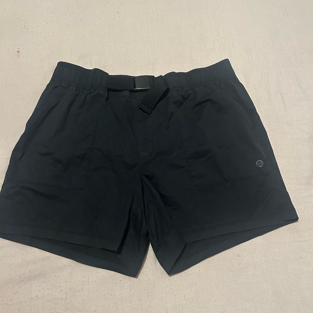 Mondetta Women's Dark Athletic Shorts